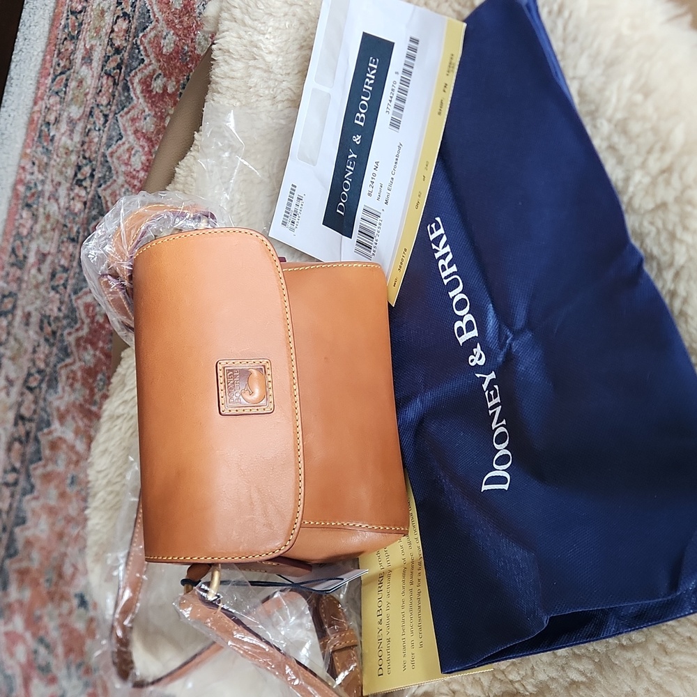 NWT Dooney & Bourke Florentine Leather Mini Eliza Crossbody Bag 🤎🧡